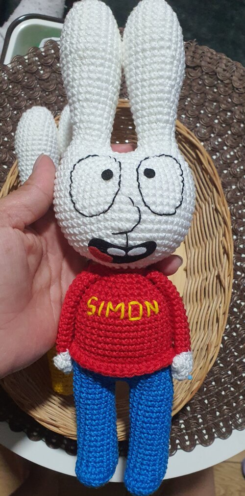 Simon em Amigurumi- Coelho