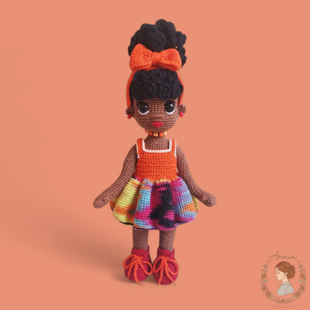 Boneca de Crochê Nívea Amigurumi Cores Vivas