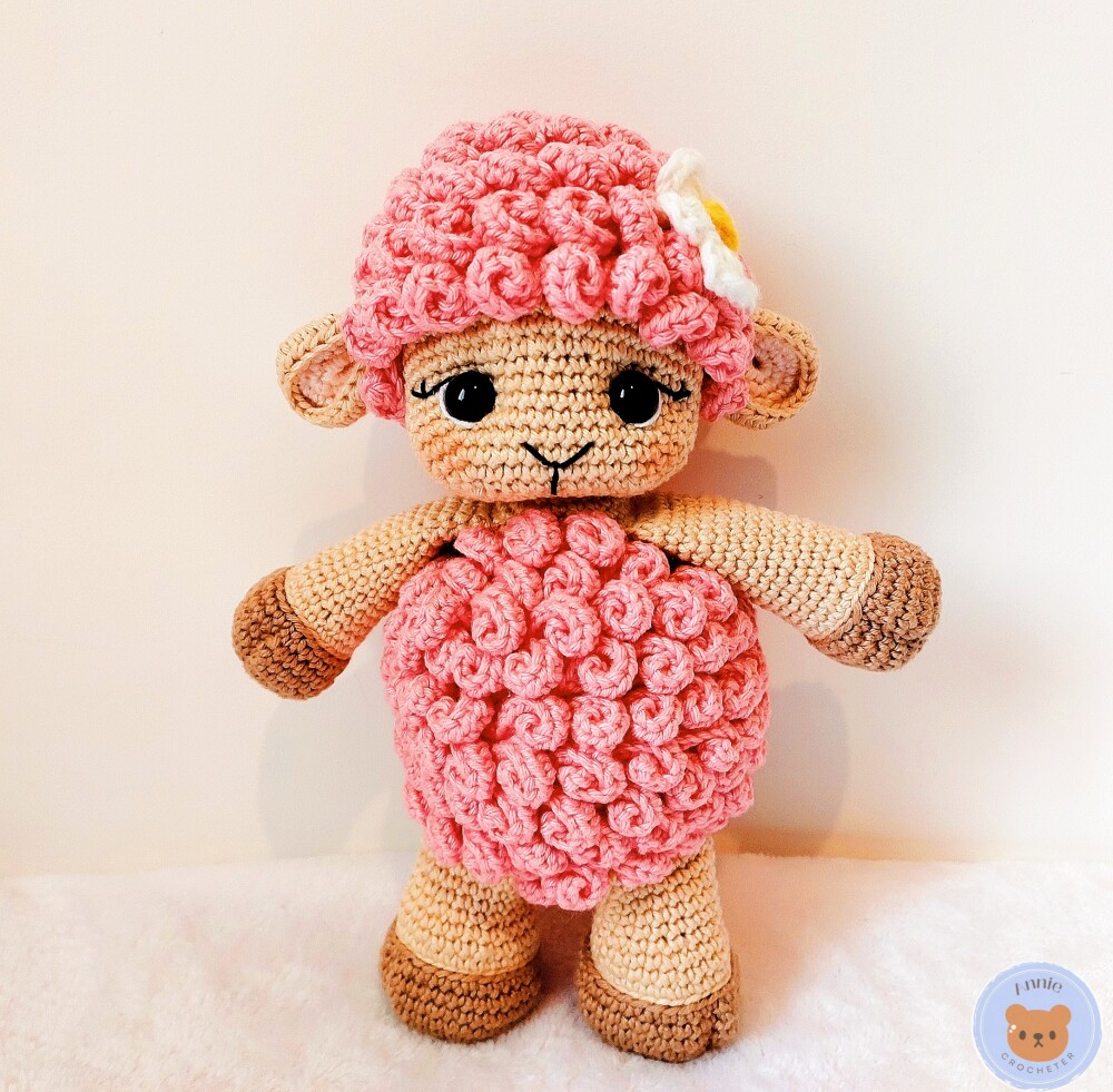 Boneca Ovelhinha de Crochê Animais Amigurumi Rosa