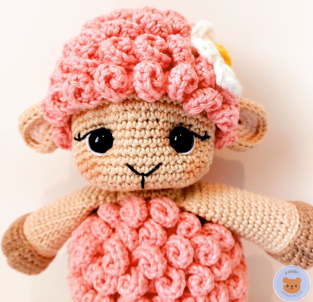 Boneca Ovelhinha de Crochê Animais Amigurumi Rosa