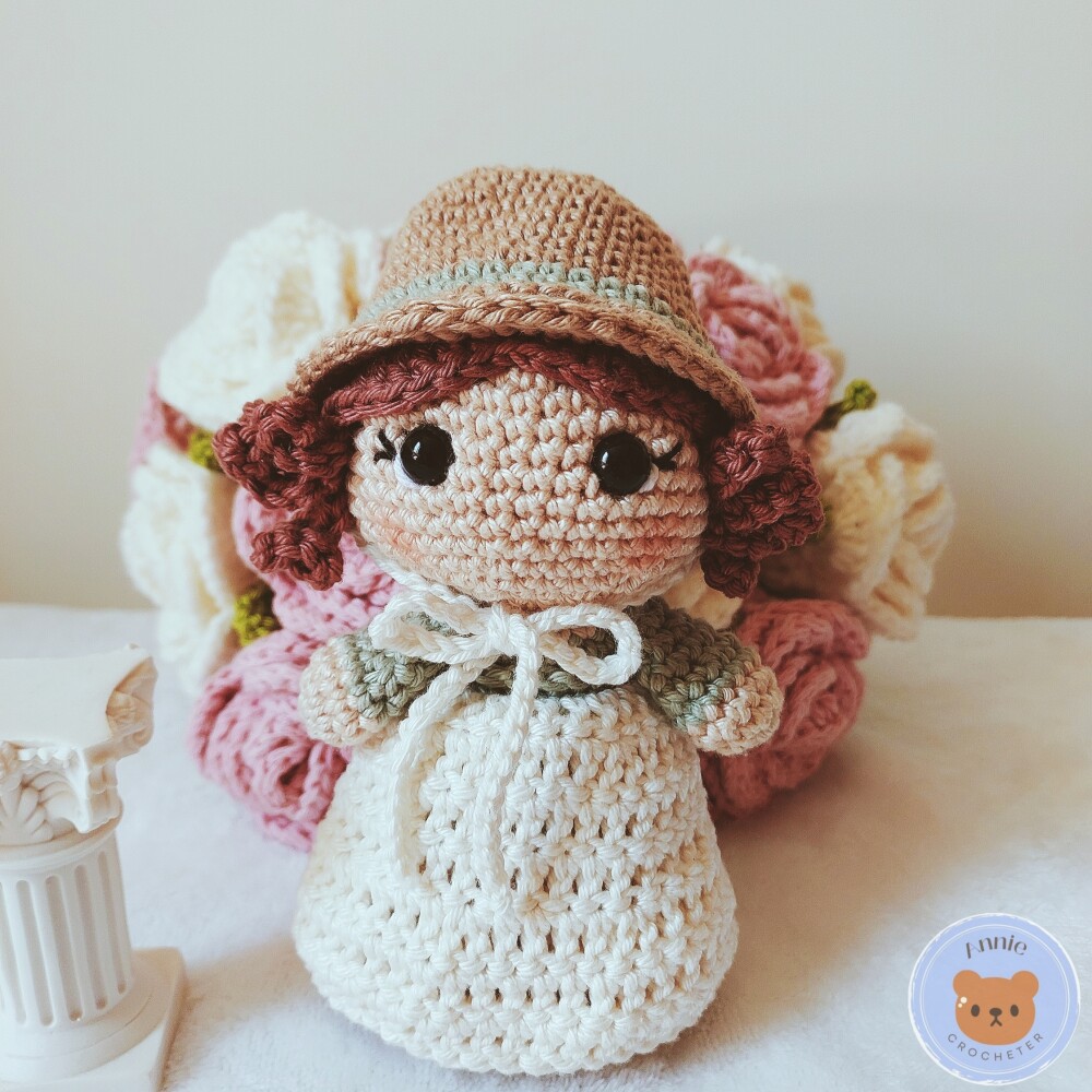 Boneca de Crochê Elizabeth Bennet Amigurumi Orgulho e Preconceit