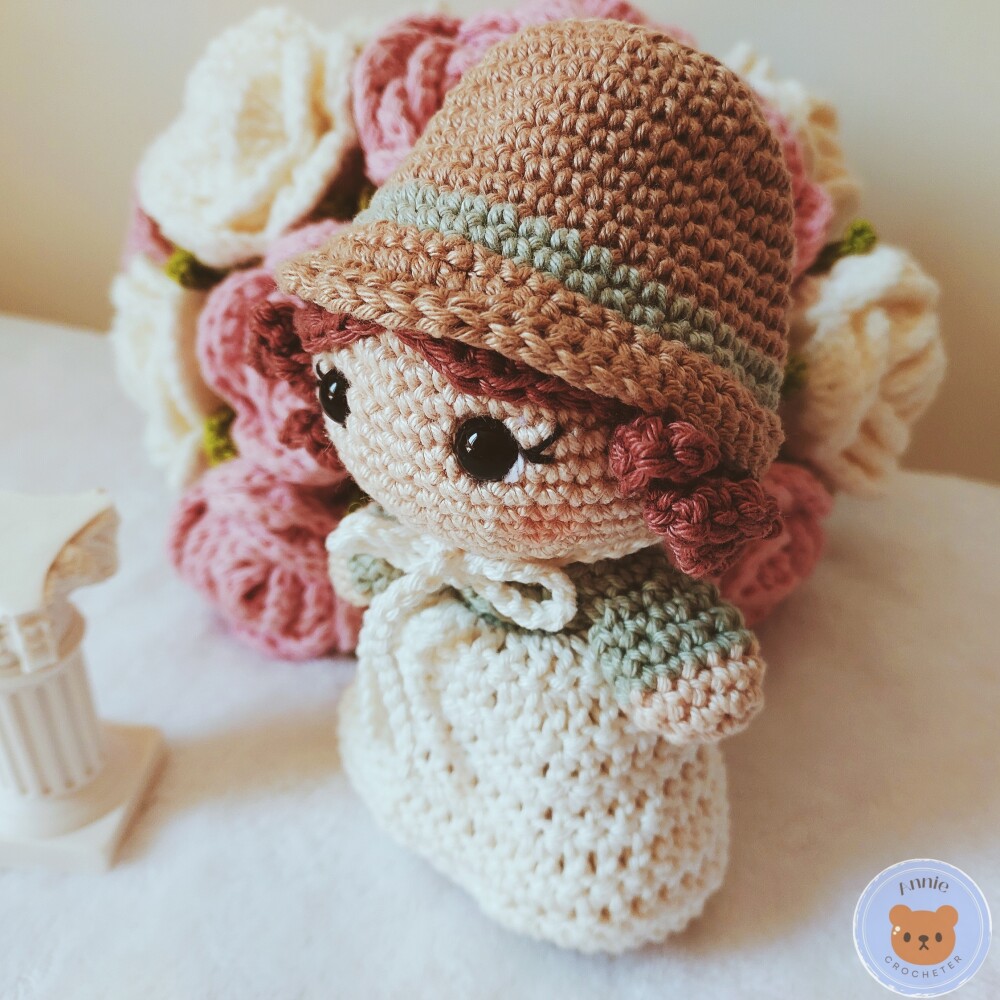 Boneca de Crochê Elizabeth Bennet Amigurumi Orgulho e Preconceit