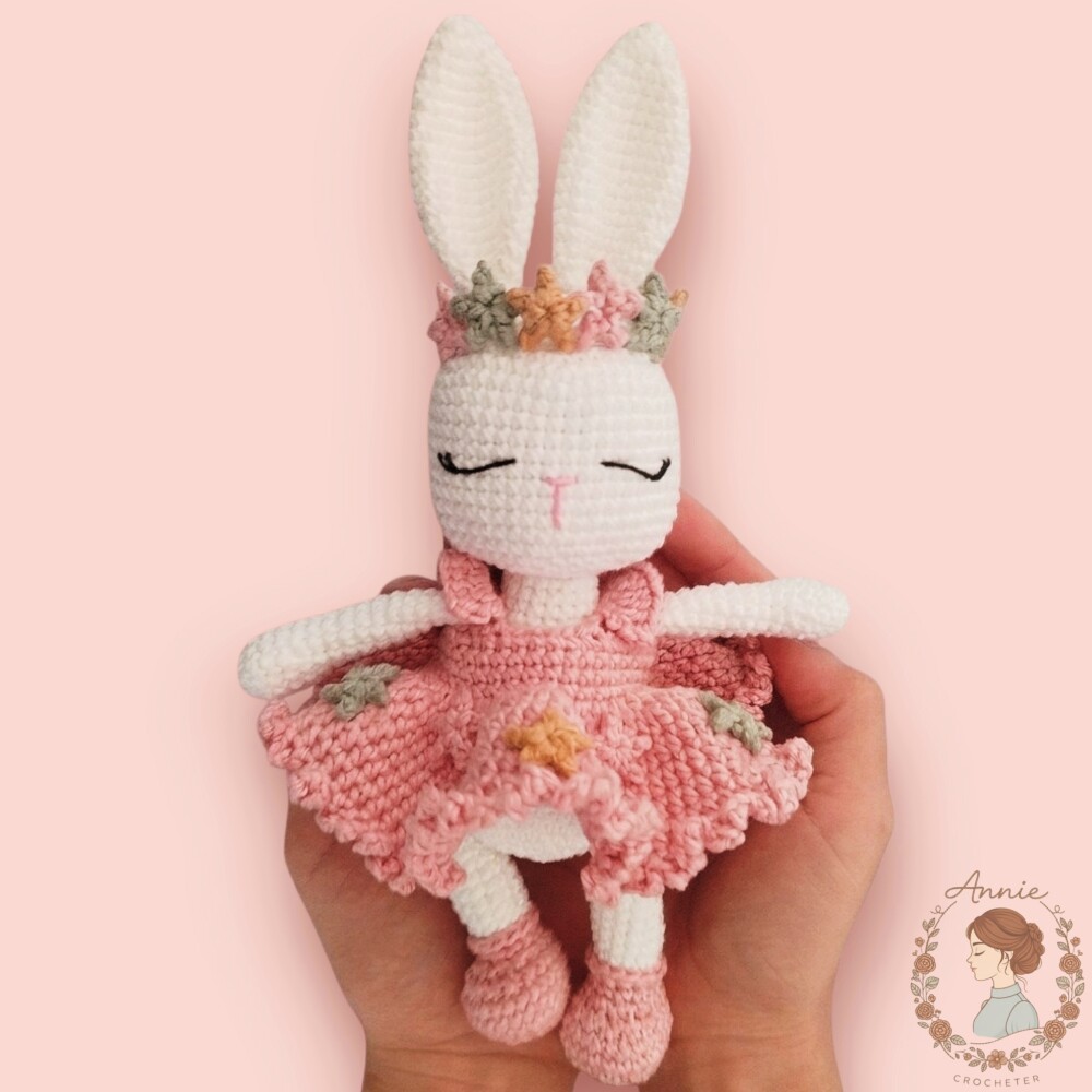 Boneca de Crochê Coelhinha Amigurumi