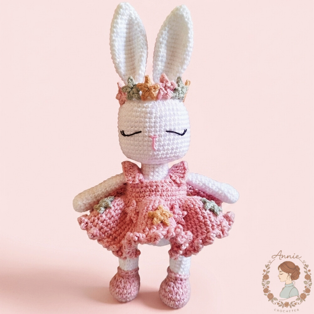 Boneca de Crochê Coelhinha Amigurumi