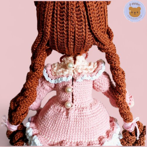 Boneca de Crochê Josephine Amigurumi Rosa Cabelo Castanho