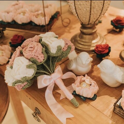 Buquê de Rosas de Crochê para Casamento