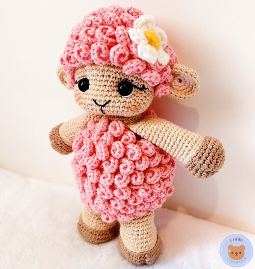 Boneca Ovelhinha de Crochê Animais Amigurumi Rosa