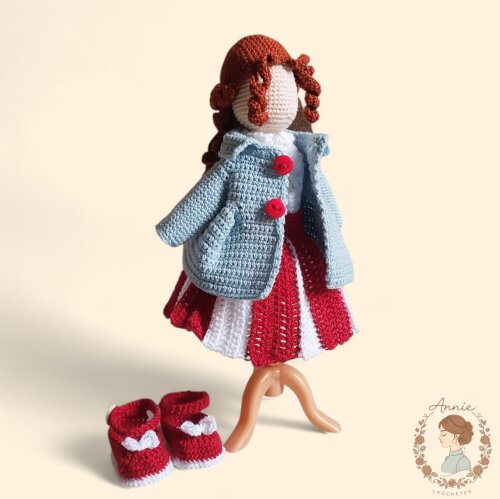 Boneca Ruiva de Crochê Enola Amigurumi