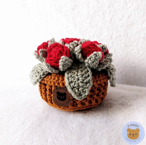 Cesta de Rosas de Crochê Amigurumi