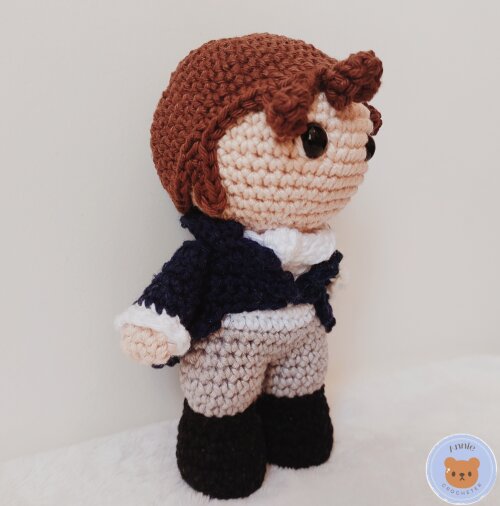 Boneco de Crochê Sr. Darcy Amigurumi Orgulho e Preconceito