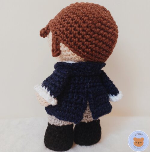 Boneco de Crochê Sr. Darcy Amigurumi Orgulho e Preconceito