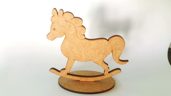 Mini Cavalinho de Balanço em MDF para Centro de Mesa Festa Infan