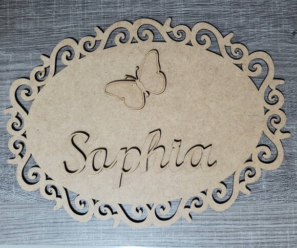 Placa com Nome e Borboleta