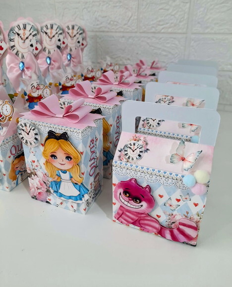 Kit Alice no Pais das Maravilhas (baby) - 20 Caixas
