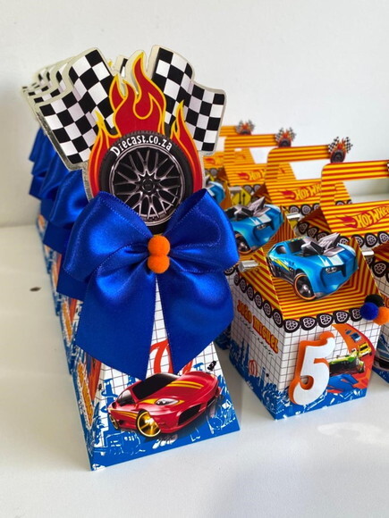 Kit Hot Wheels - 15 Caixas