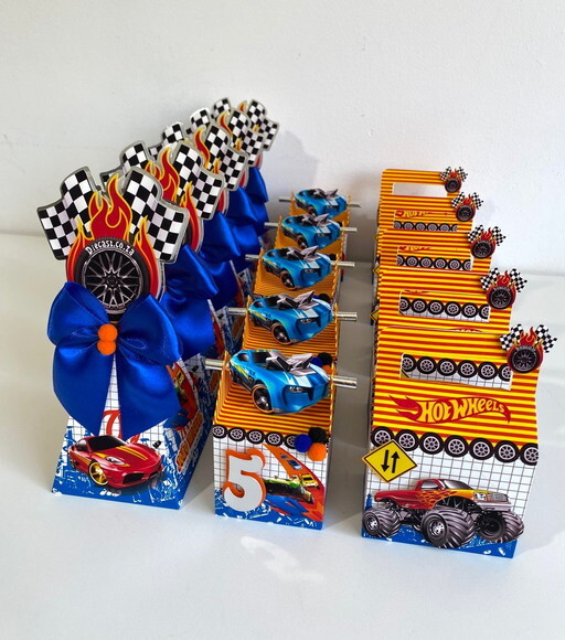 Kit Hot Wheels - 15 Caixas