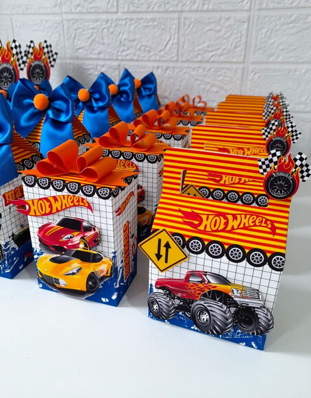 Kit Hot Wheels - 30 Caixas