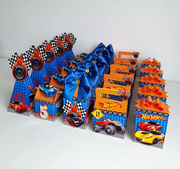 Kit Hot Wheels - 50 Caixas