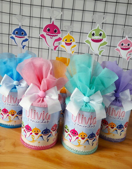 Centro de Mesa Baby Shark Candy Color