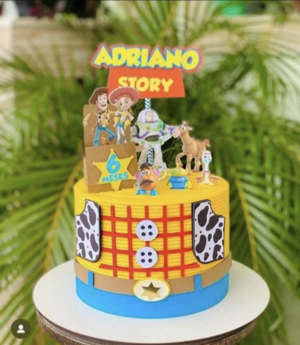 TOPO DE BOLO TOY STORY ADRIANO -STUDIO