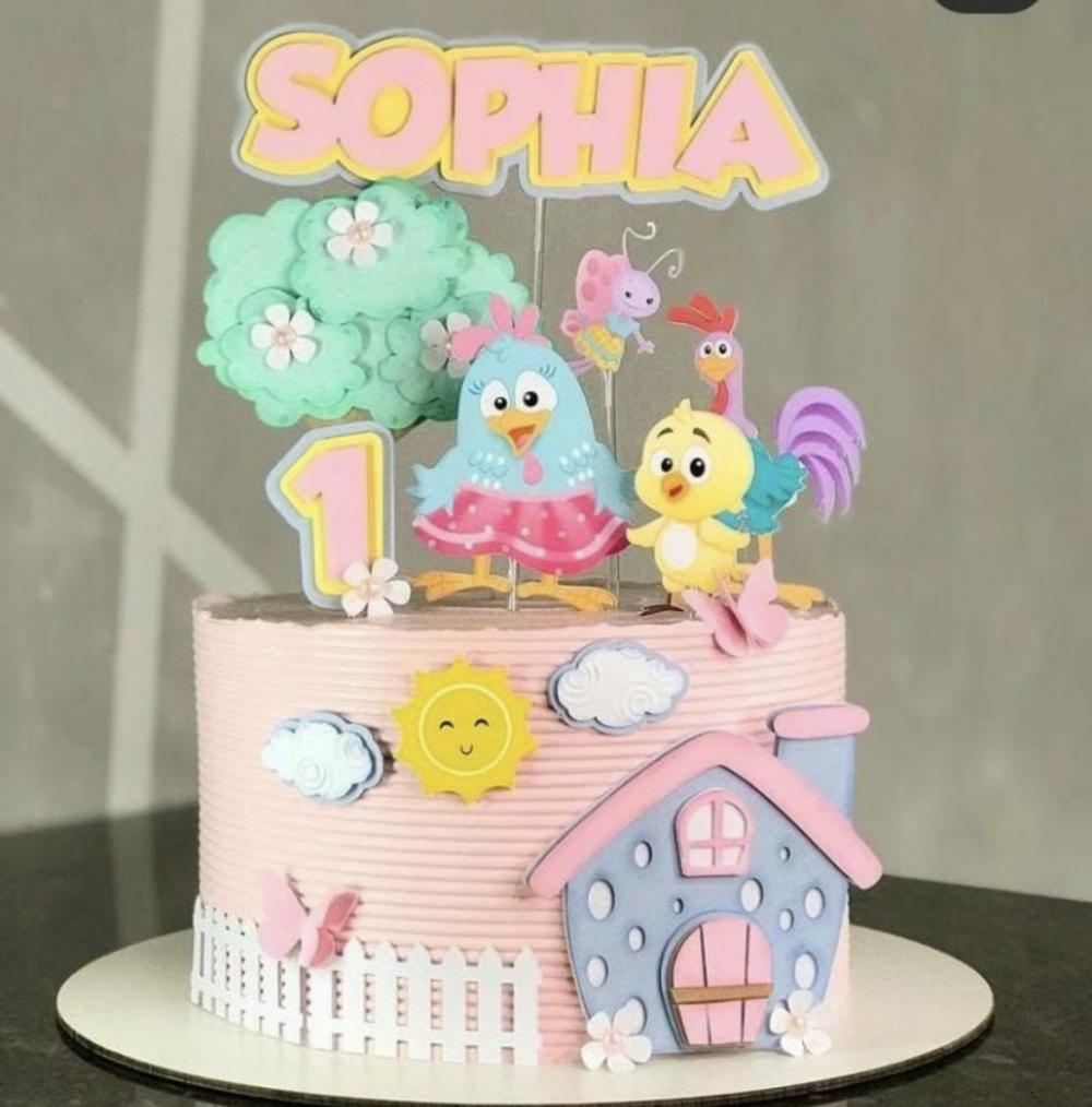 TOPO DE BOLO GALINHA PINTADINHA SOPHIA - STUDIO