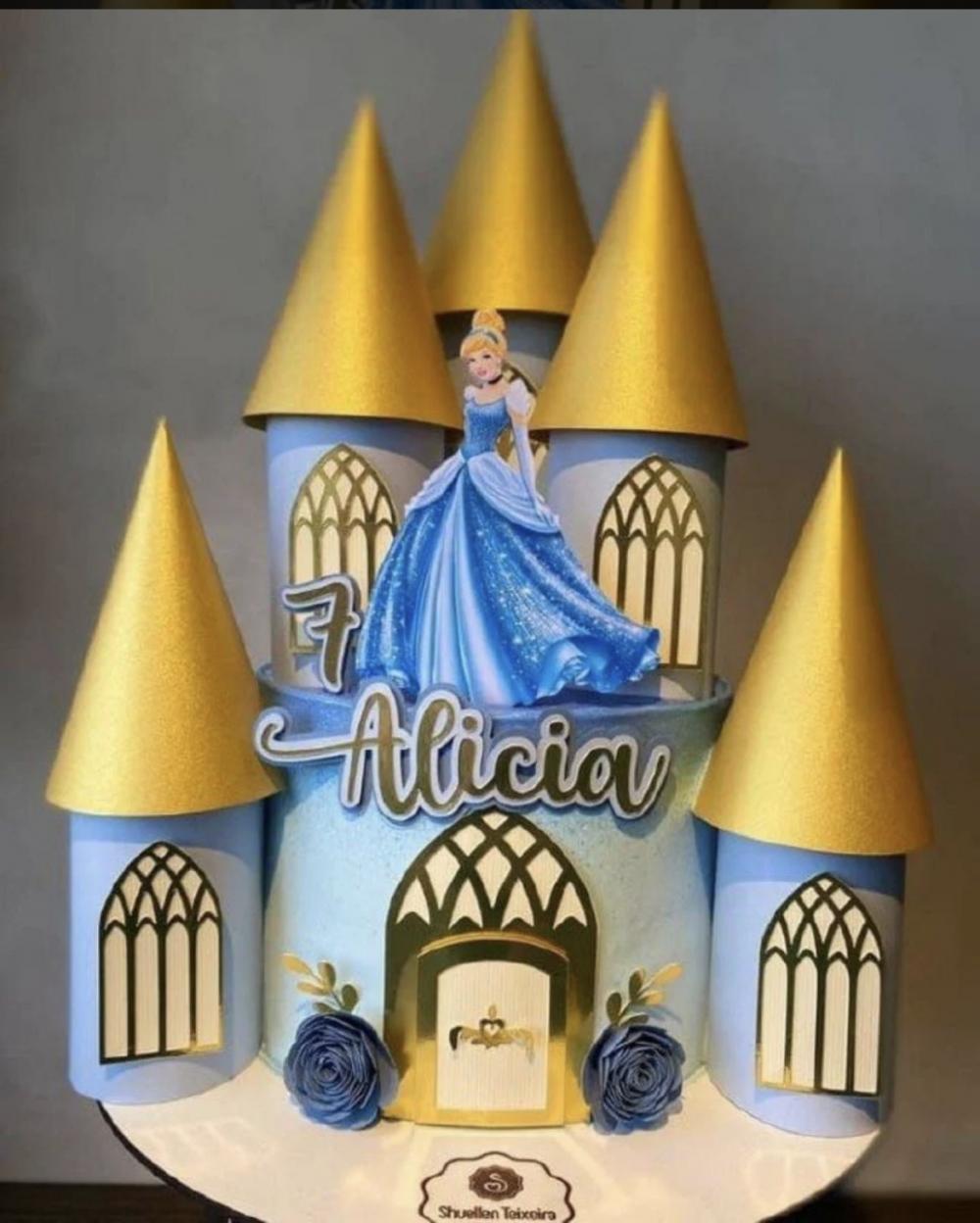 TOPO DE BOLO CINDERELA CASTELO ALICIA - STUDIO