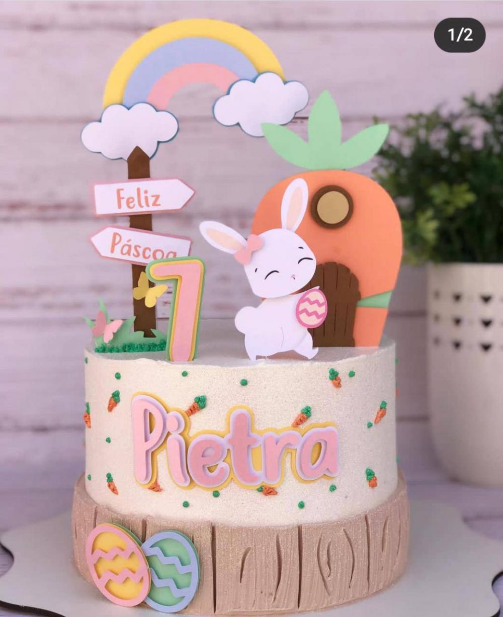 Topo de Bolo Coelho com Casa de Cenoura Pietra - Studio