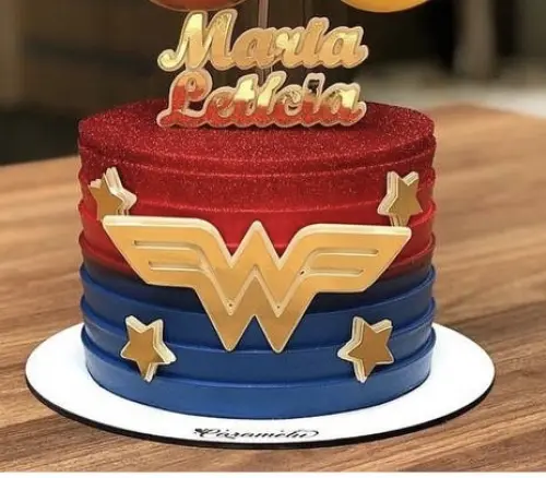 Topo de Bolo Mulher Maravilha Maria Letícia - Studio