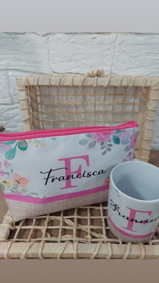 Kit Personalizado – Caneca de Porcelana + Necessaire