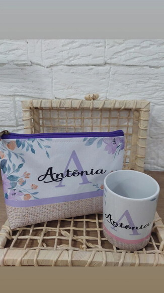 Kit Personalizado – Caneca de Porcelana + Necessaire