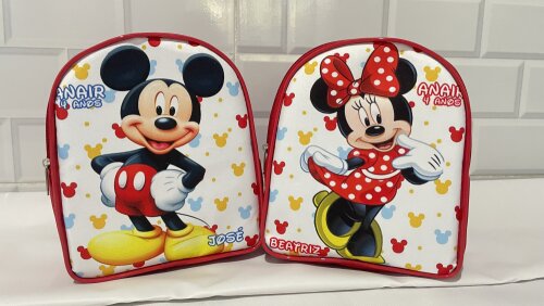 Mochila mickey e minie