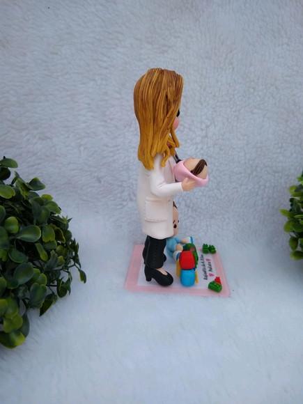 Boneca pediatra
