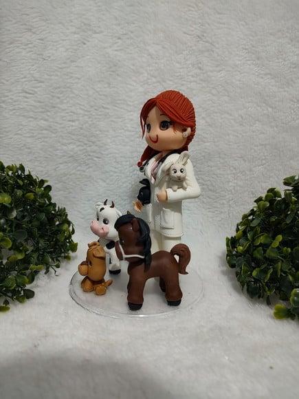 Boneca Profissão Veterinária