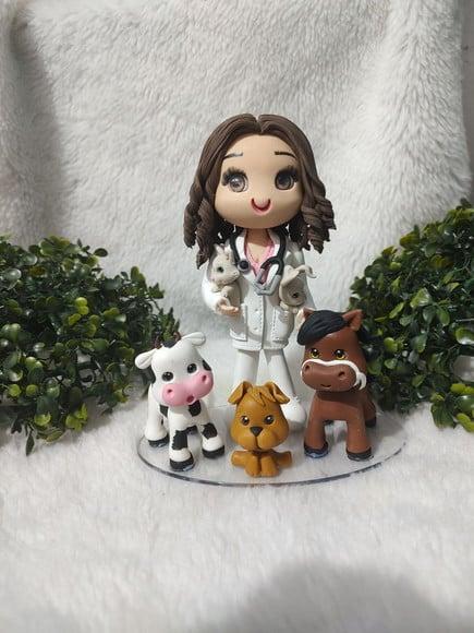 Boneca Profissão Veterinária