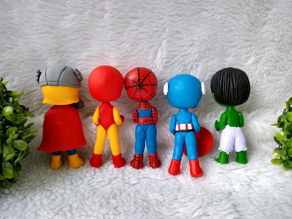 Bonecos super heróis