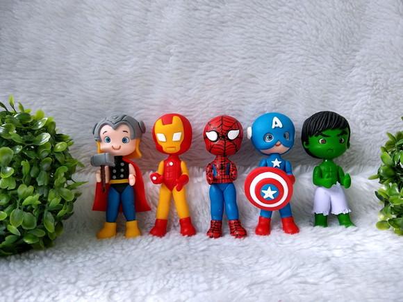 Bonecos super heróis