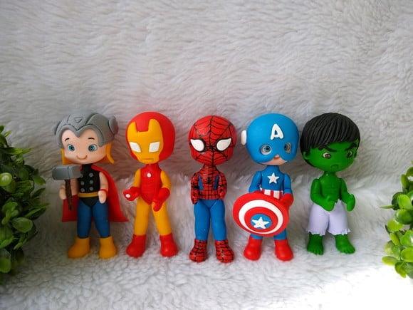 Bonecos super heróis