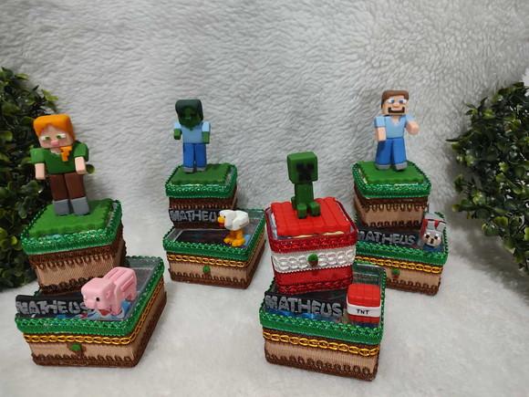 Caixa Acrílico Sobreposta no Tema Minecraft