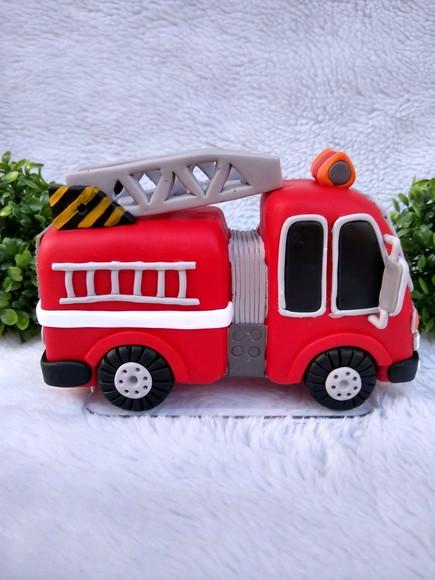 Caminhão bombeiro