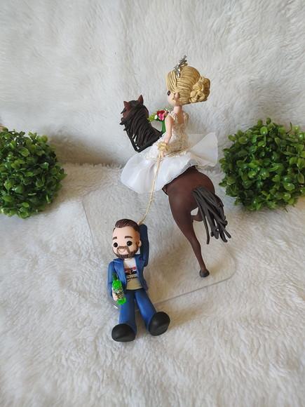 Casal de Noivinhos com Cavalo