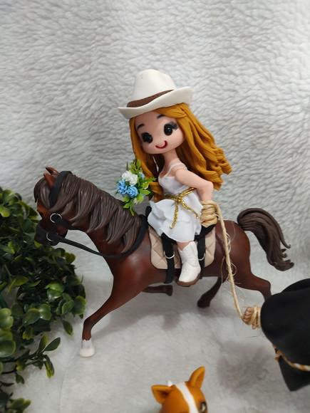 Casal de Noivinhos com Cavalo e Pet