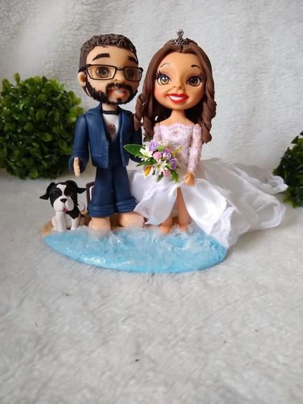 Casal de Noivinhos com Pet na Praia
