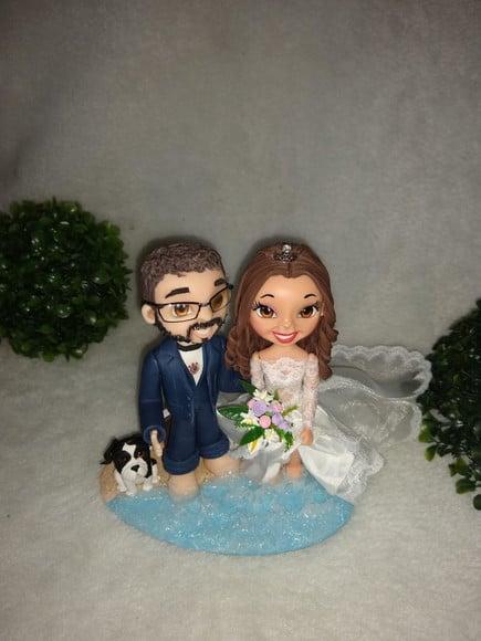 Casal de Noivinhos com Pet na Praia