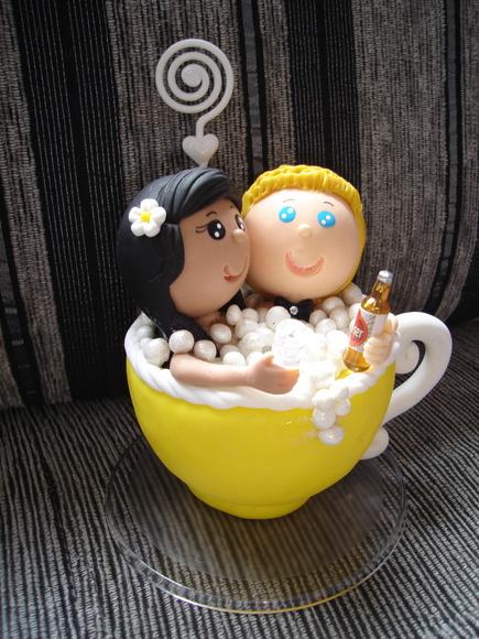 Casal na xicara