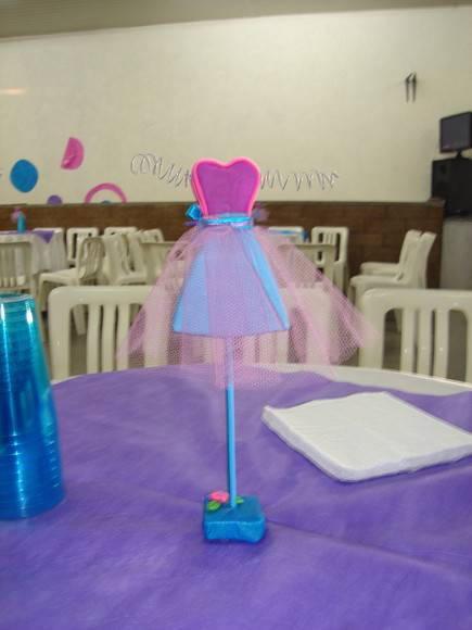 Centro de mesa vestidinho