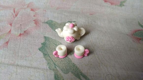 Conjunto chaleira e xicaras