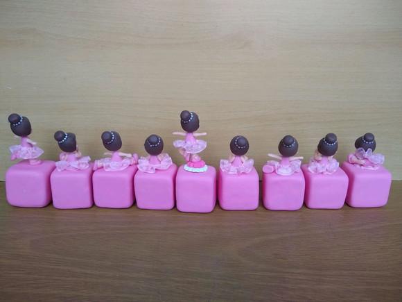Cubo com nome bailarina