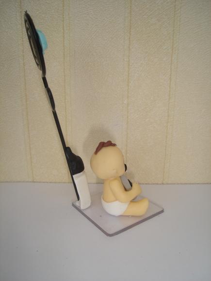 Lembrancinha bebê roqueiro com porta Recado