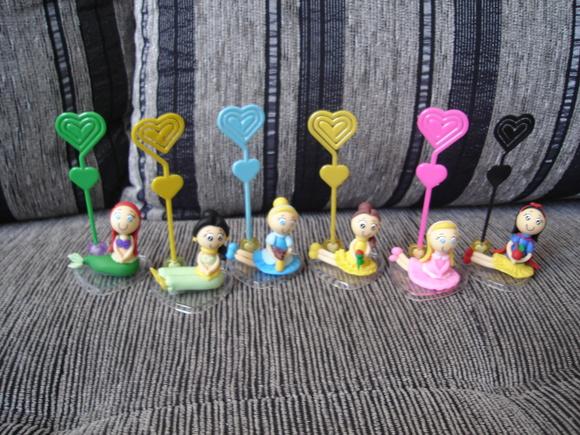 Lembrancinha princesas com porta recado
