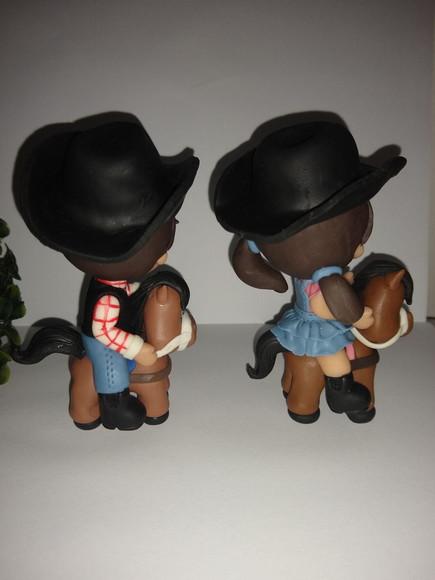Meninos(as) no Cavalo